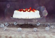 ALZATA IN PLASTICA PICCOLA TRASPARENTE 26 CM