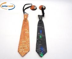 CRAVATTINO IN RASO CON 4 LUCI E PAILETTES CM 37