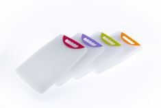 TAGLIERE IN PLASTICA CM36 CON MANICO COLORATO MODELLO TULI